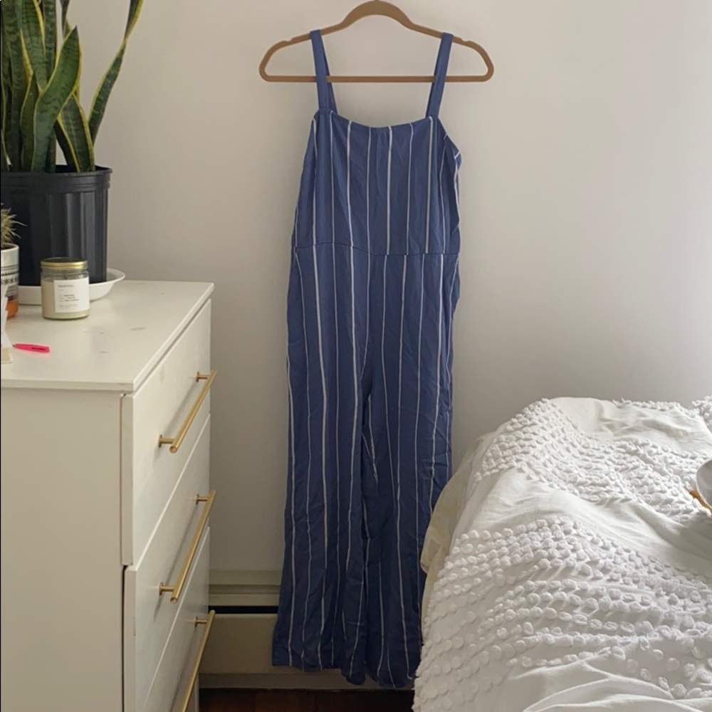 Gap wide leg romper. Blue with white stripe.
